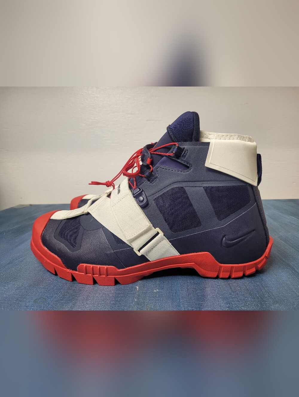 Nike SFB Mountain X Undercover Obsidian Red Size 10 New